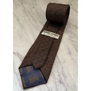 Hardy Aimes Of London All Silk Tie - Equestrian Themed Design On Chocolate Brown